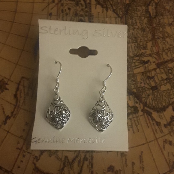 Jewelry - Sterling silver earings
